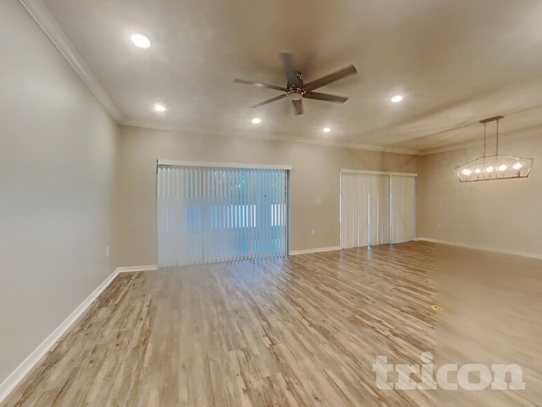 Building Photo - 223 Jackson Lp