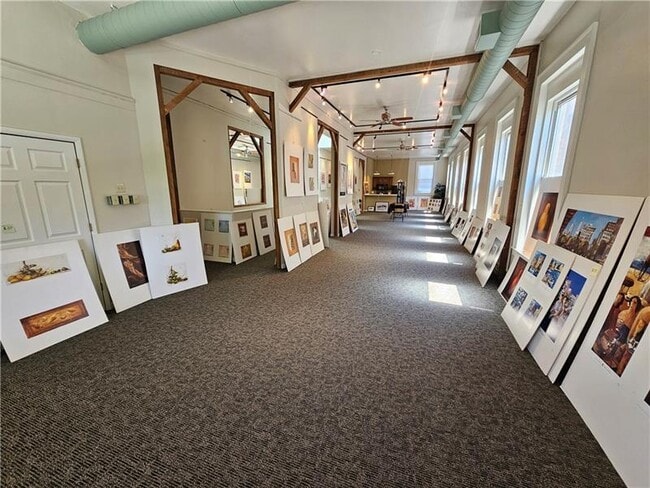 Building Photo - 30 N Main St