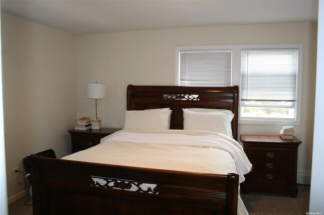 Building Photo - 540 Oakley Ave