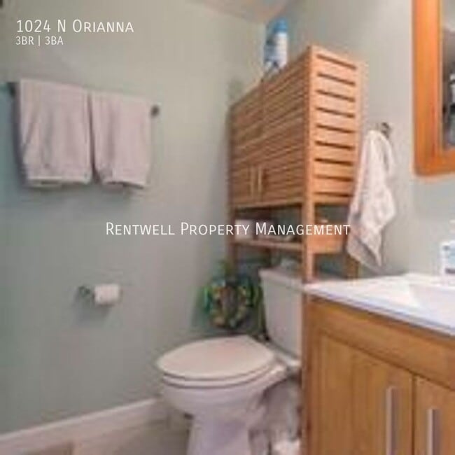 Building Photo - 1024 N Orianna St