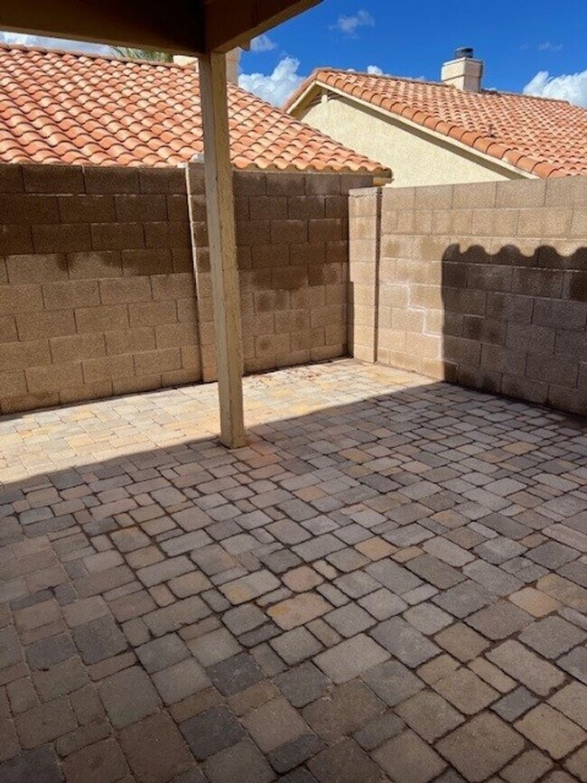 Building Photo - Coming Soon! Scottsdale Home 3/2 Bed/Bath - Available Now!