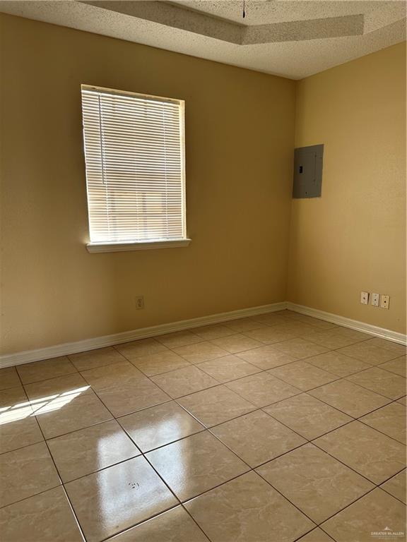 Building Photo - 35 Floresta St