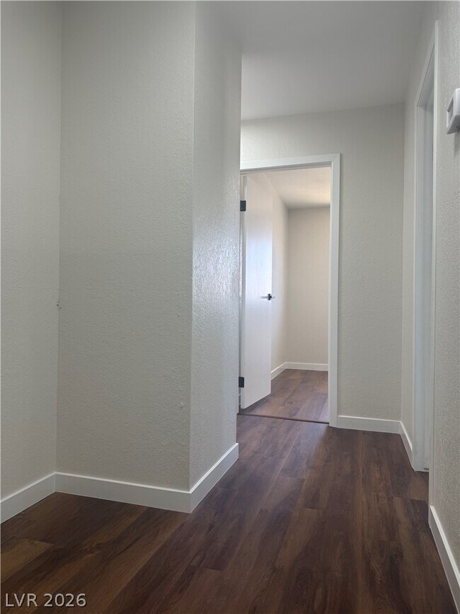 Building Photo - 511 Tabony Ave