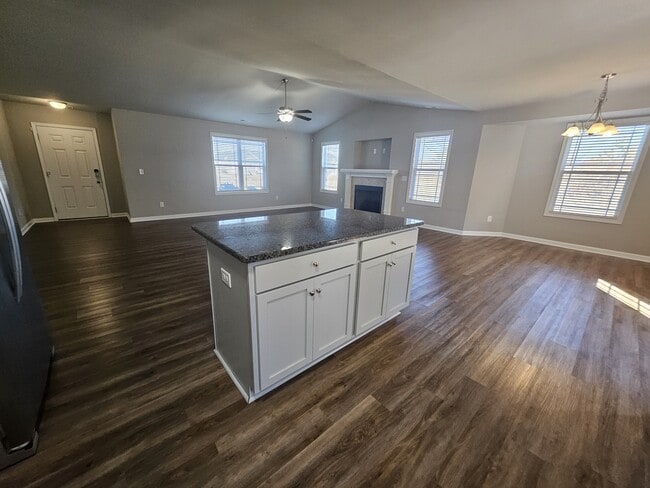 Building Photo - 318 N Landing Dr