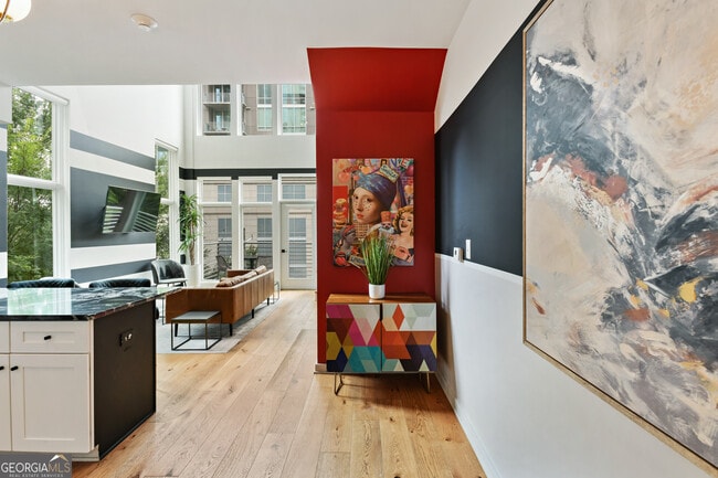 Building Photo - 208 12th St NE