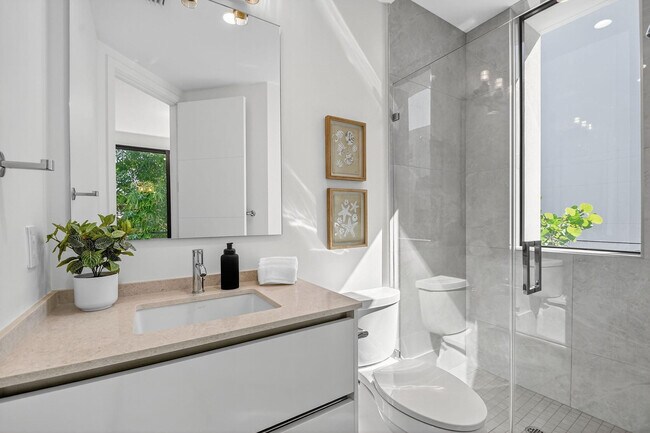 Building Photo - 204 Osceola Park Ln