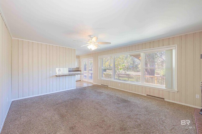 Building Photo - 202 Confederate Dr N