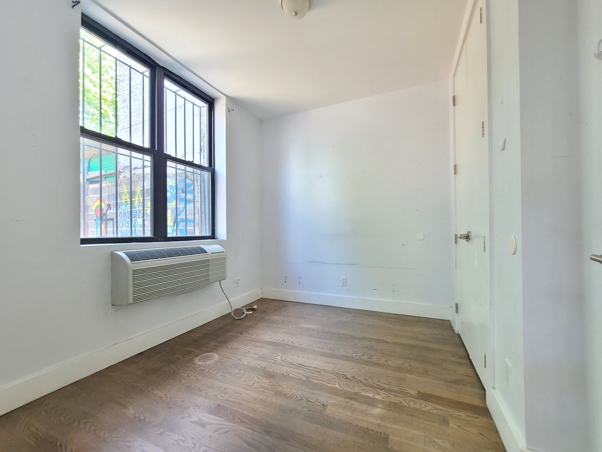 Building Photo - 183 Classon Ave