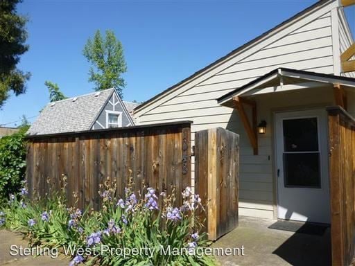 Primary Photo - 1 br, 1 bath House - 1044 Woodrow Ln.