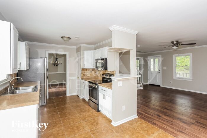 Building Photo - 2422 Haybrook Ln