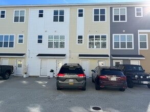 Building Photo - 909 Baltic Ave