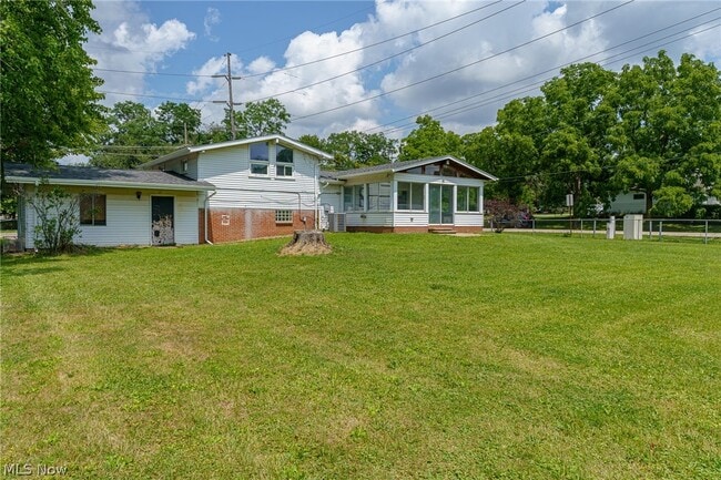 Building Photo - 9081 Royalton Rd