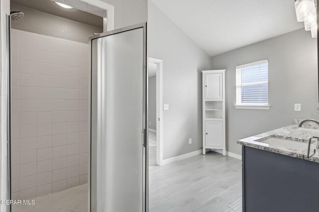 Building Photo - 2913 Pino Blanco Pl