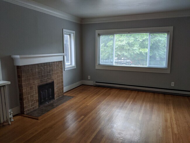 Building Photo - HALPC02