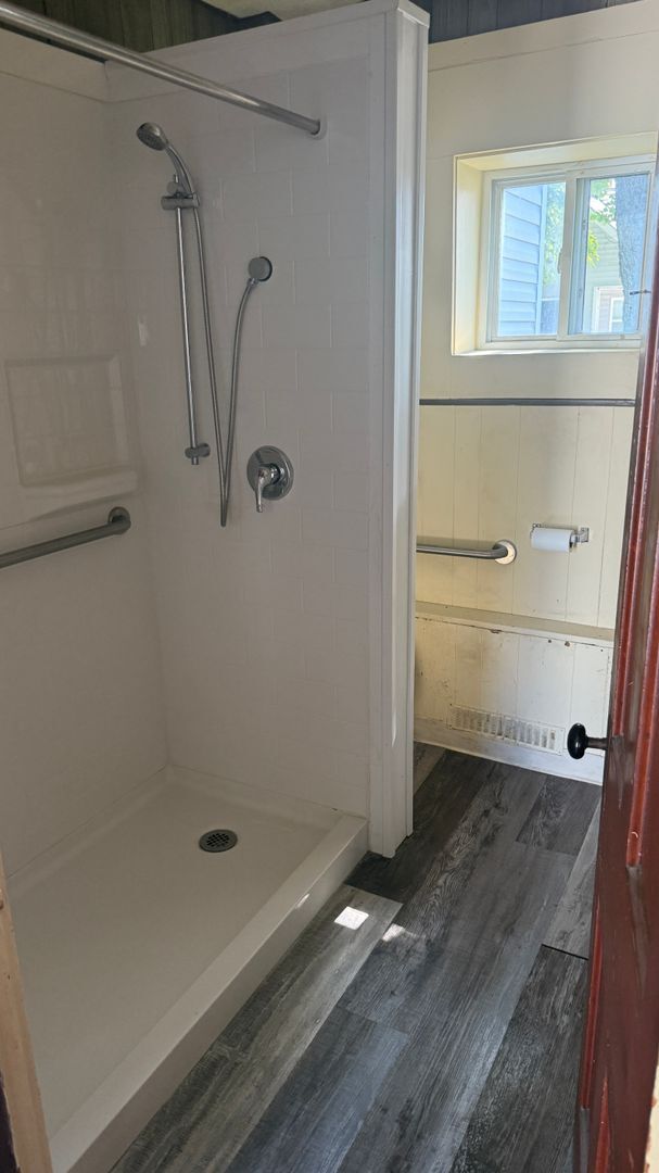 Building Photo - 83 S Mercer St