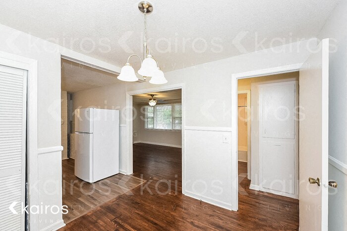 Building Photo - 400 George St