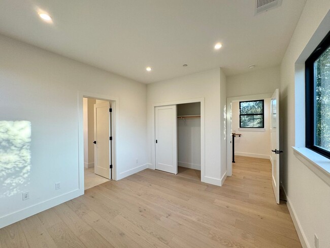 Building Photo - 2023 Built Custom Napa 3 Bedrooms, 3 1/2 B...