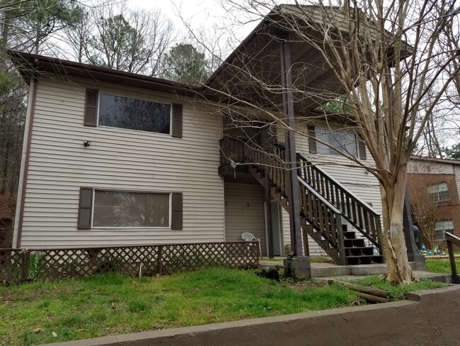 Front of Building (Upstairs Unit) - 411 Cattleman Dr NE