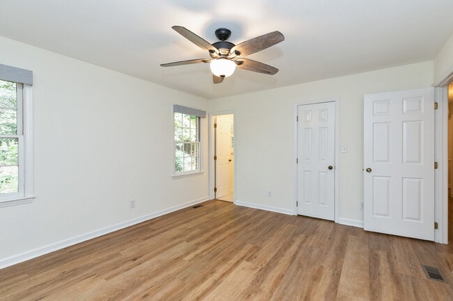 Building Photo - 6208 Bent Fork Cir