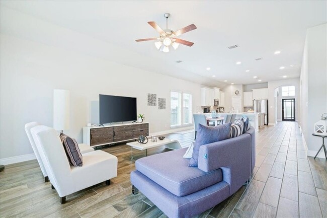 Building Photo - 217 Cherokee Rose Cir