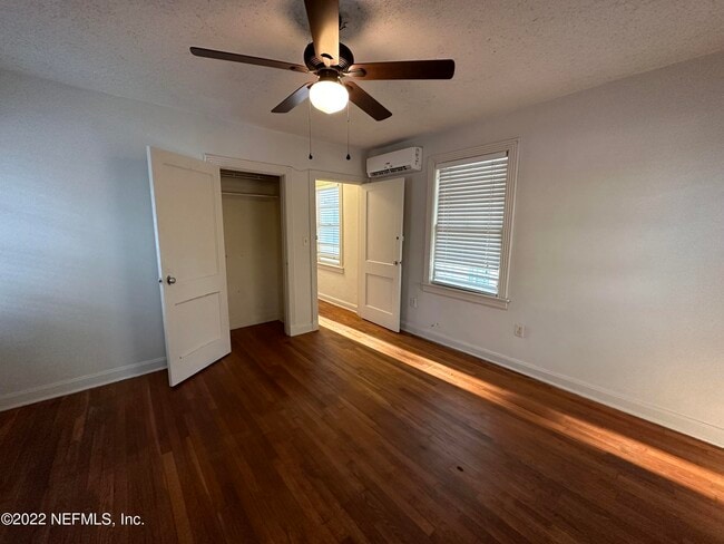 Building Photo - 1641 Larue Ave