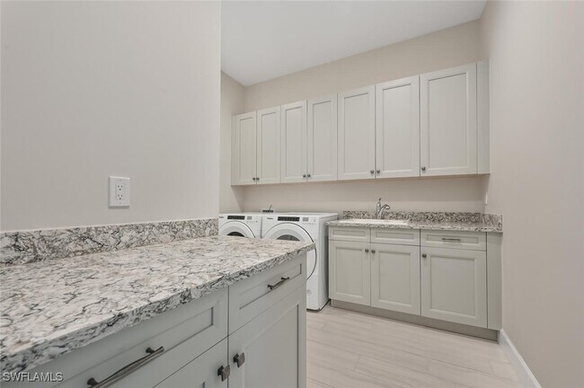 Building Photo - 6407 Negril Isle Dr