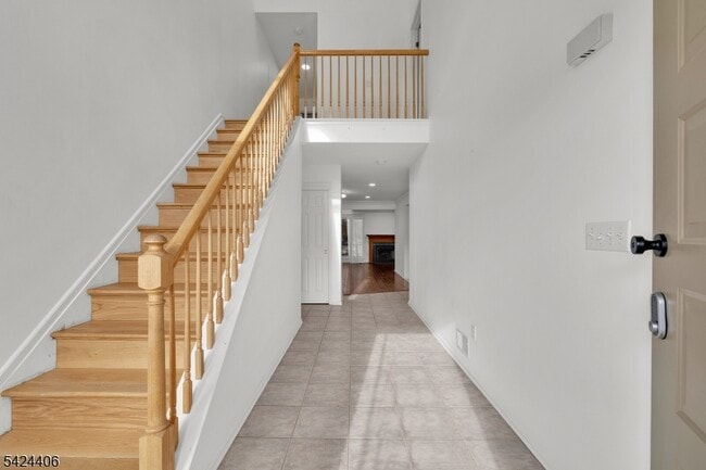 Building Photo - 48 Edgefield Dr