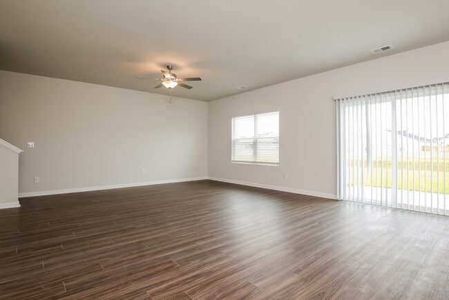 Building Photo - 110 Shire Dr