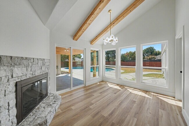 Building Photo - 4001 Bullock Dr