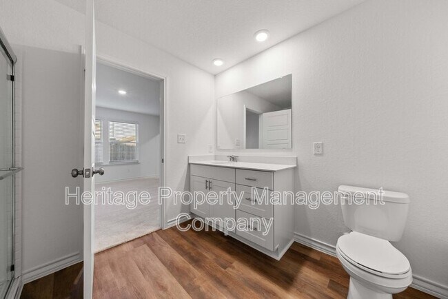 Building Photo - 817 Heartseed Ave