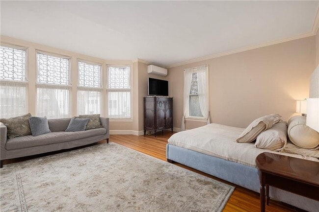 Building Photo - 4 Hunter Ave