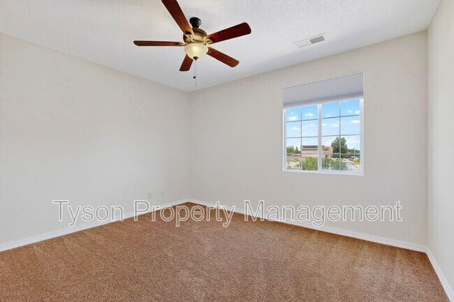 Building Photo - 7120 Alamillo Rd NW