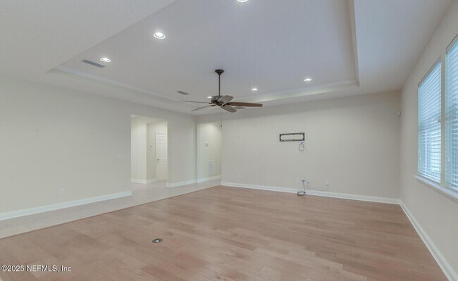 Building Photo - 11324 Glenlaurel Estates Dr