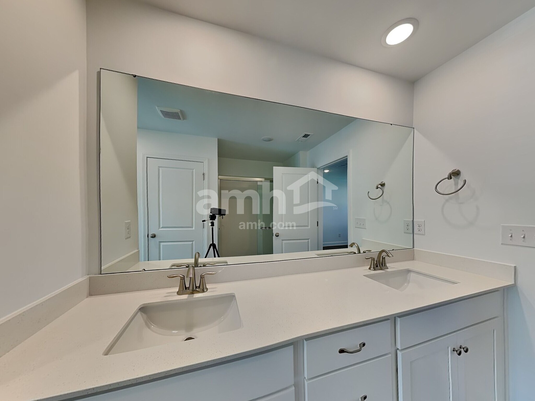 Building Photo - 1144 Livengood Wy