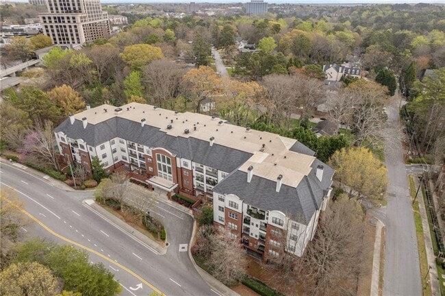 Building Photo - 3275 Lenox Rd NE