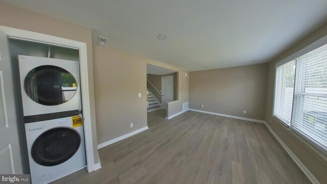 Building Photo - 2050 Nike Dr