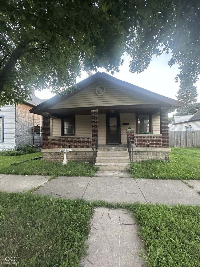 Primary Photo - 1437 S Reisner St
