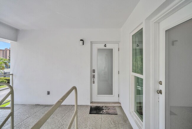 Building Photo - 3213 Colony Club Rd