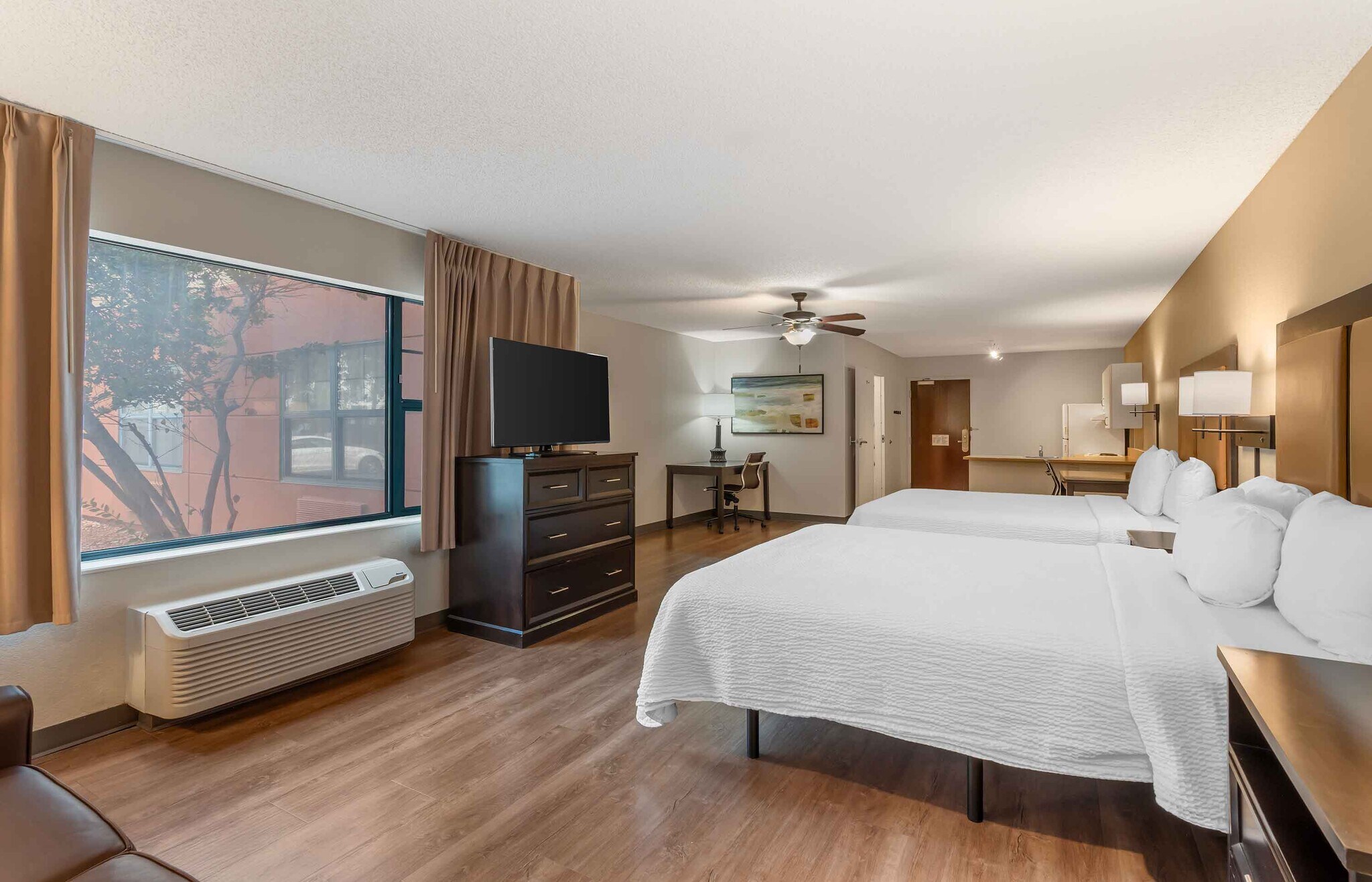 Building Photo - Furnished Studio-Tampa - Airport - Spruce Street