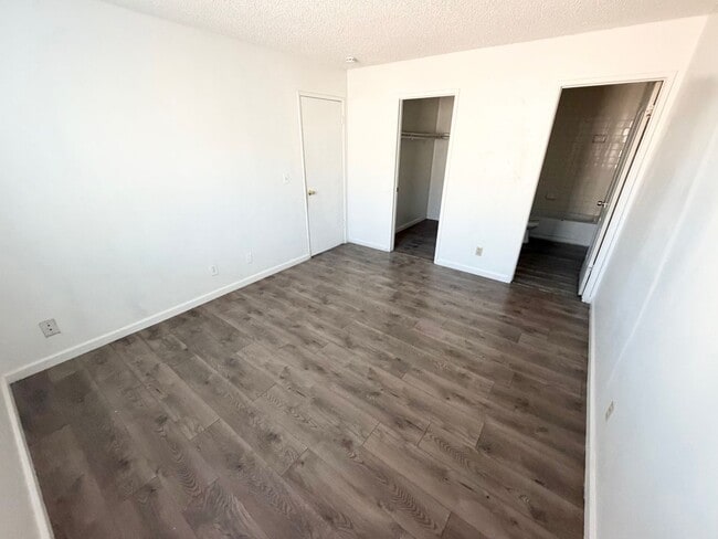 Building Photo - 6953 Hopkins Dr