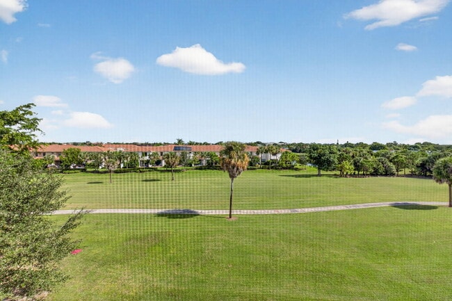 Building Photo - 23279 Barwood Ln N