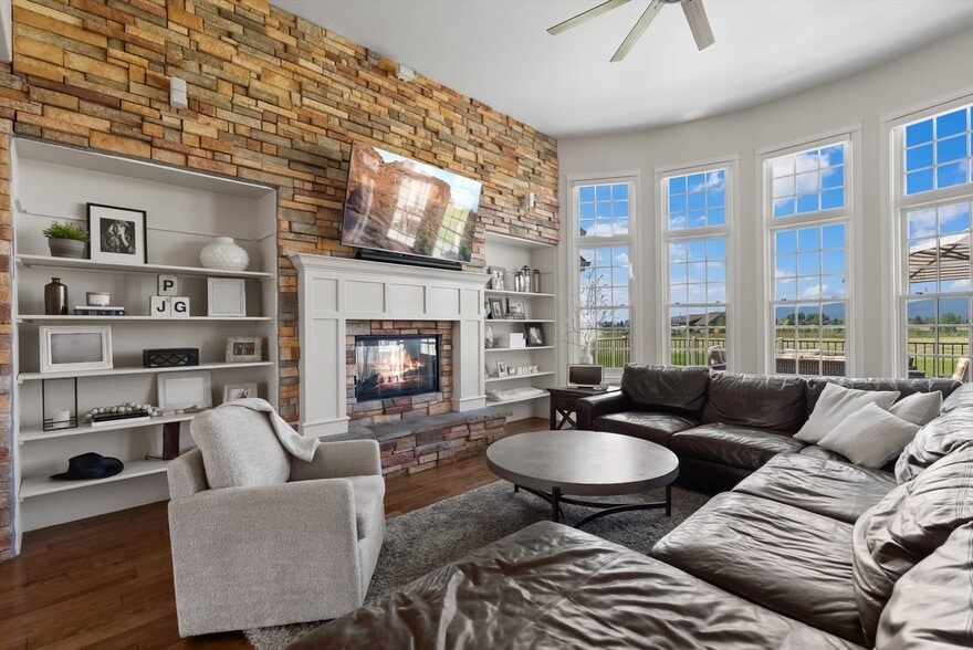 Building Photo - 126 Starfire Ct