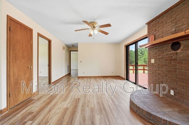 Building Photo - 763 Tingen Rd