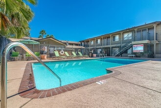 Building Photo - Mesa Village