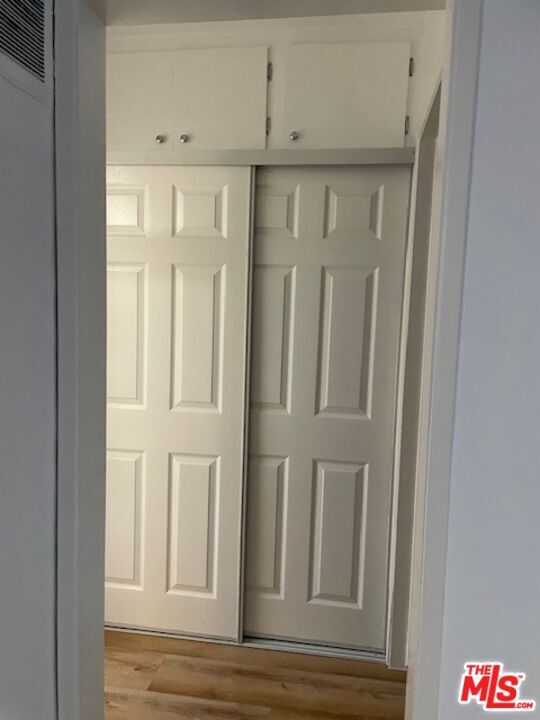 Building Photo - 12823 Kling St