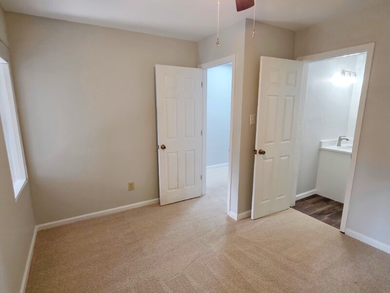 Building Photo - 93 Stone Hill Ct