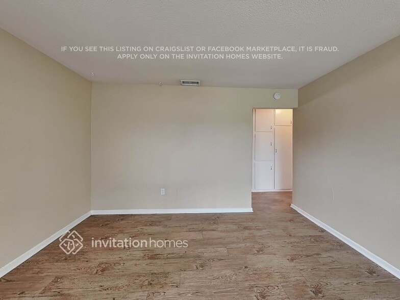 Building Photo - 27198 Norwood St