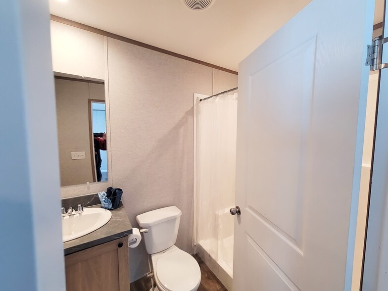 Building Photo - 2 Deerwood Park