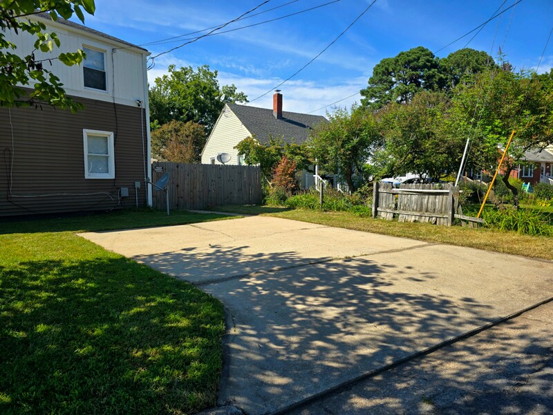 Building Photo - 1720 Seaboard Ave