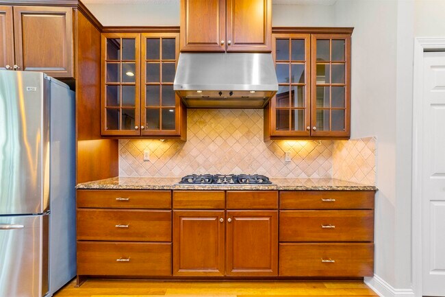 Building Photo - 425 Gallardo Cir